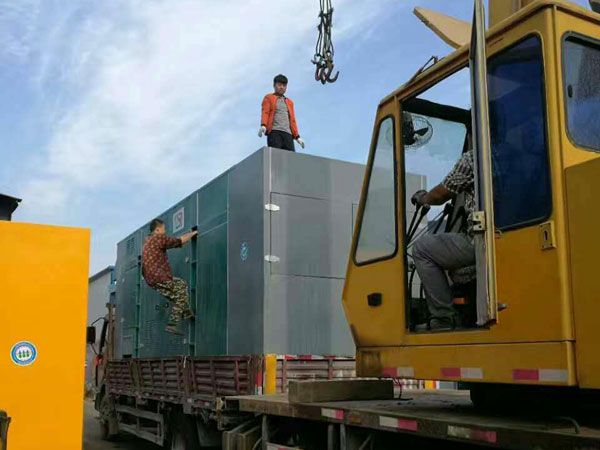 九真镇如何判断水冷式机油散热器密封件是否需要更换？